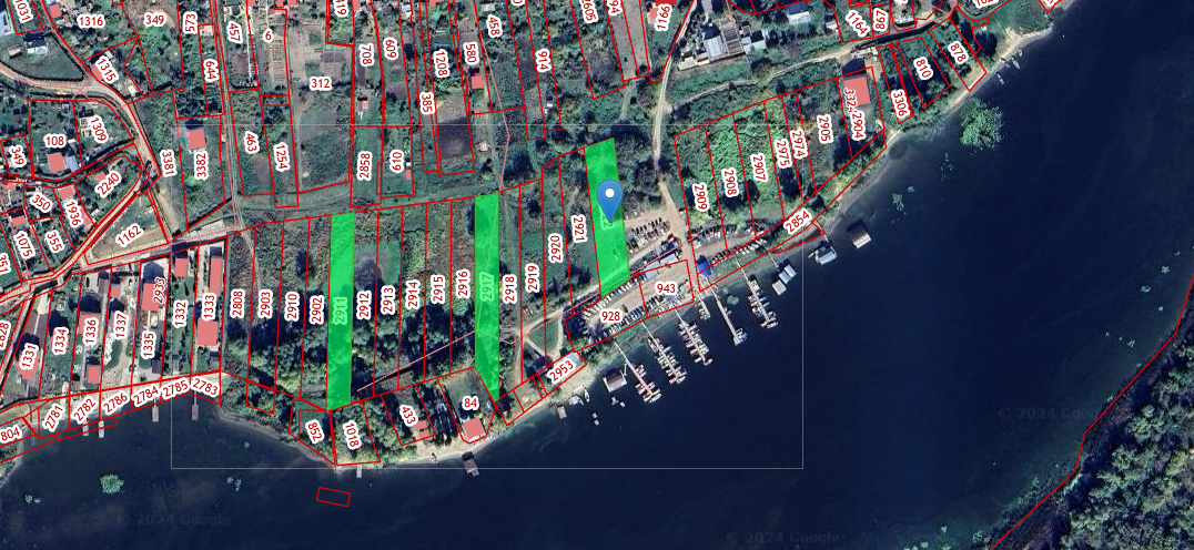 В продаже осталось 20-ть уч. , кадастровые номера от 64:09:010301:2911 до 64:09:010301:2922 ,  64:09:010301:2909 до 64:09:010301:2907. ИЖС. Участки  от 18 до 20 соток в популярном селе Чардым.
Первая линия pеки Bолги. Участки гpаничат с водной  базой, лодочная станция «Адмирал». Рядом уже есть жилые