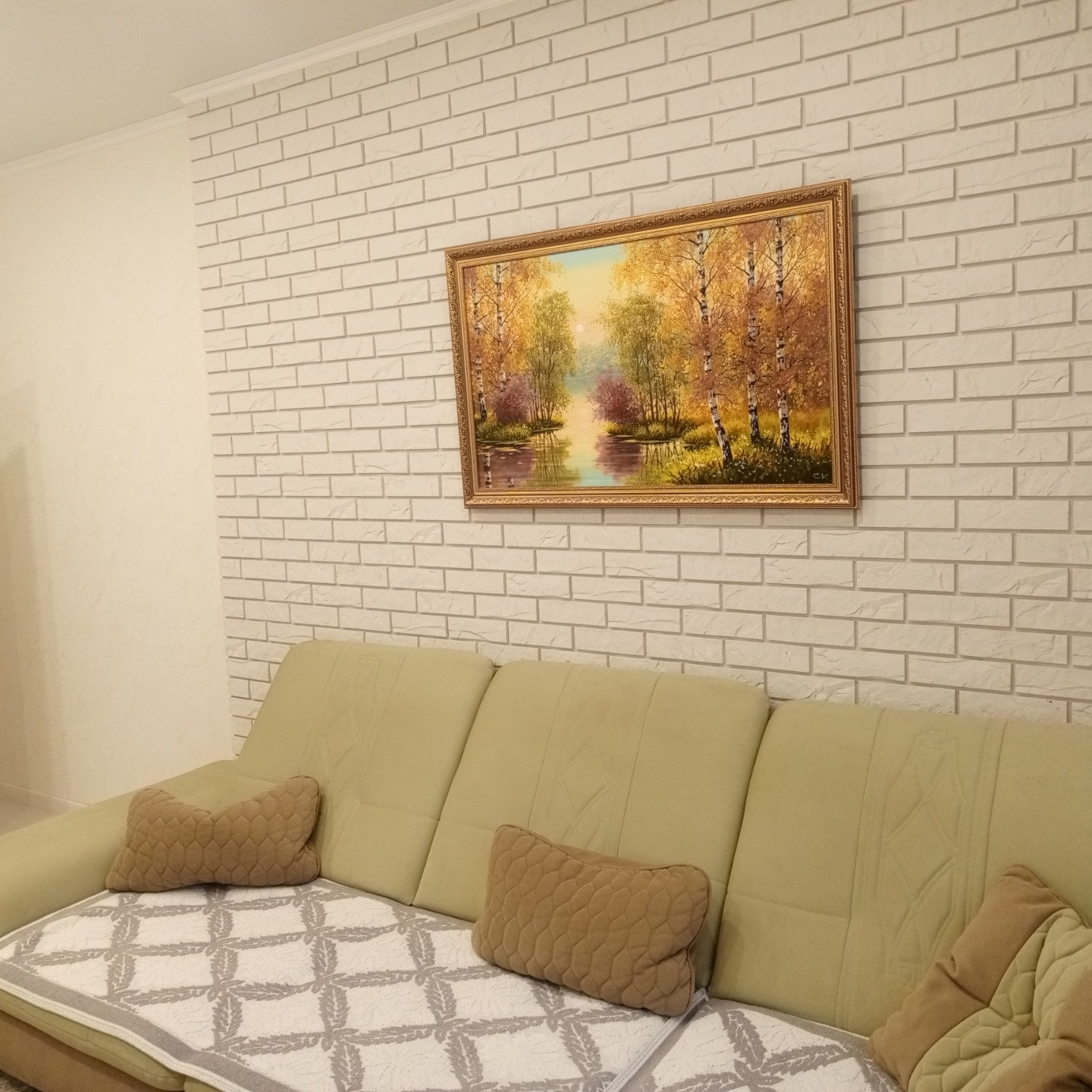 Продается отличная двухкомнатная квартира в центре Энгельса с хорошим ремонтом в доме со своей котельной!  

В шаговой доступности школа 1, детские сады, ТЦ Облака, магазины, банки, аптеки, кафе и многое другое. Удобная транспортная развязка. 
Ухоженный дом, парковка во дворе, также есть подземный п