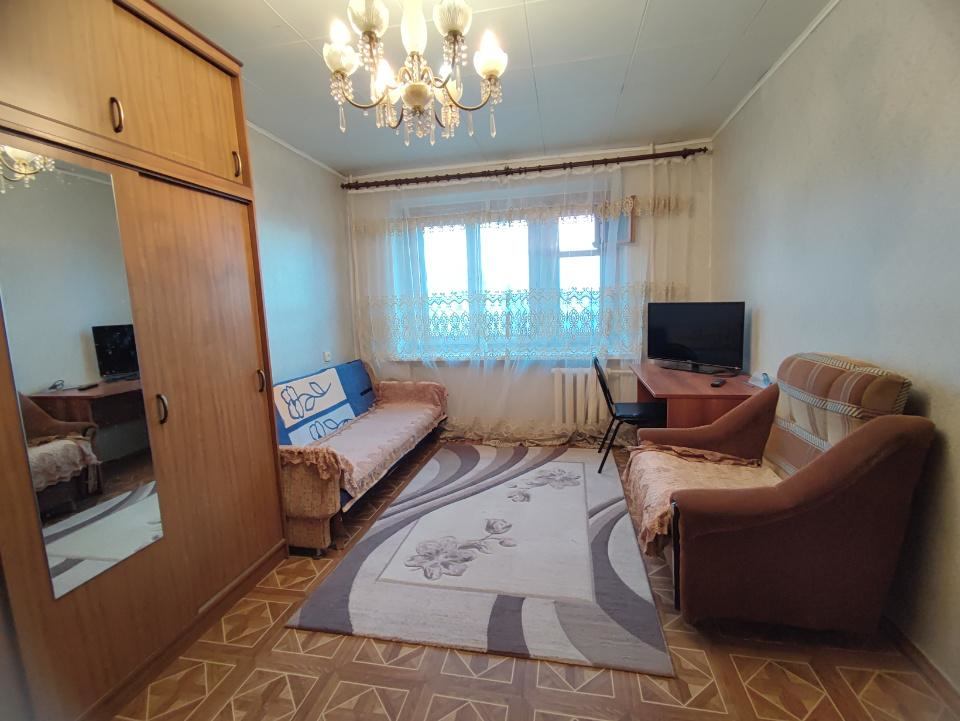 В сердце города, У Крытого рынка СДАЮ чистую и уютную 1-комн. квартиру. 
Квартира тёплая!

Все удобства, дополнительно:
- стиральная машина
- телевизор
- холодильник

Оплата 19000р + счетчики

Лифт новый, подъезд в хорошем состоянии.
Рядом Крытый рынок, Центральный дом быта, проспект им. Столыпина, 