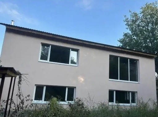 🔴К продаже предлагается дом в селе Усть-Курдюм.🔴

СНТ Прогресс

На первом этаже кухня:

-гостиная, 

-две смежных комнаты, 

-комната для оборудования,

-санузел планировался с душевой 

На втором этаже:

-3 больших спальни(мастер спальня с панорамными окнами с видом на сад и дубы, с гардеробной, и 